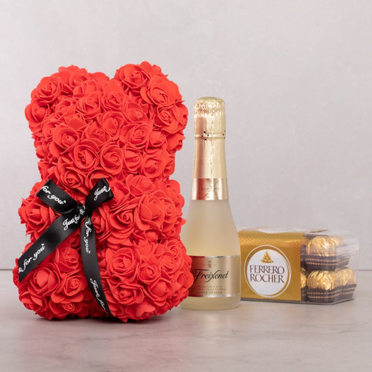 Oso de rosa roja con Ferreros y Freixenet